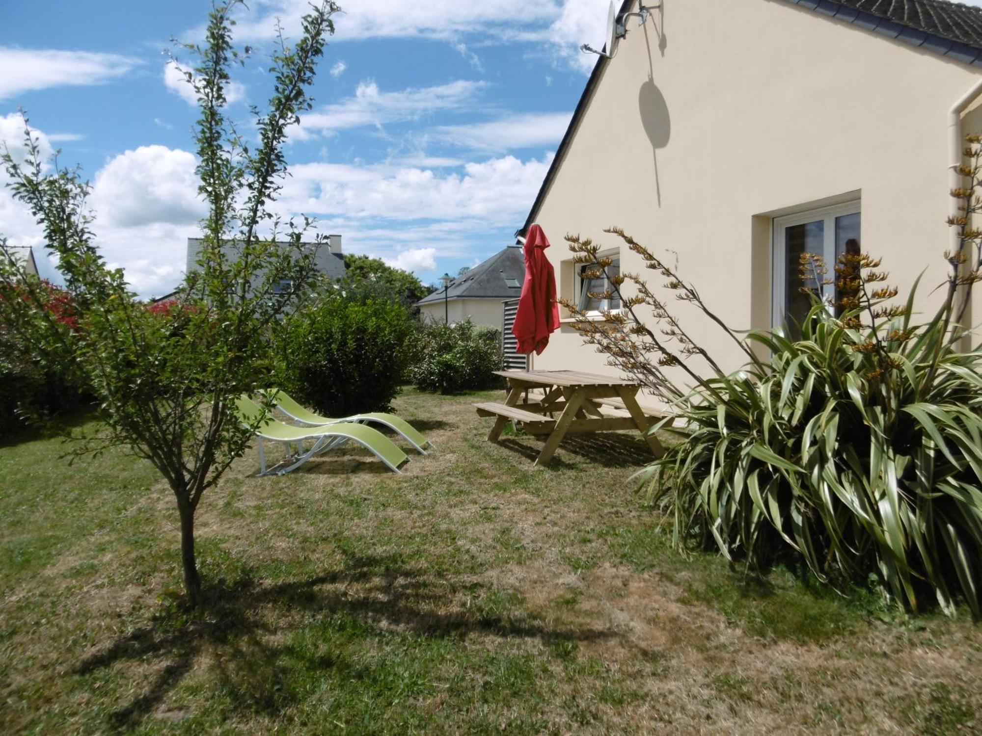 Maison D'Hotes La Marie Pierre Pluherlin Exterior photo